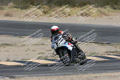 media/Nov-16-2025-Race Pace (Sun) [[8c5fa54630]]/Non Verified Riders (1st 20 Minutes)/2-Turn 10 (1010am)/